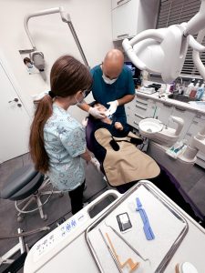 הלבנת שיניים בקריית מלאכי טיפול אסתטי במרפאה מתקדמת