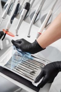 תוצאה אסתטית לאחר השתלת שיניים בקריית מלאכי בהתאמה אישית